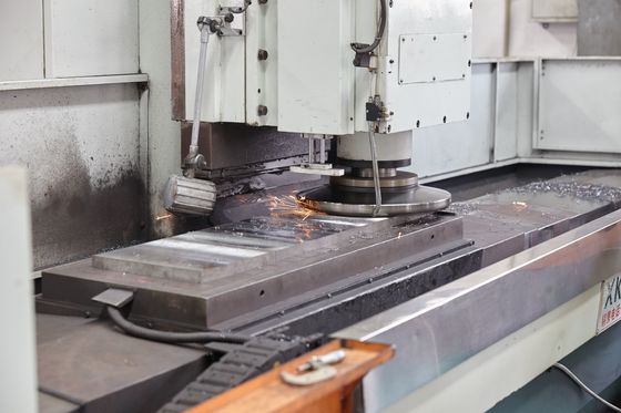 Mazak Okuma حقن صب أجزاء قوالب حقن مكونات ISO9001